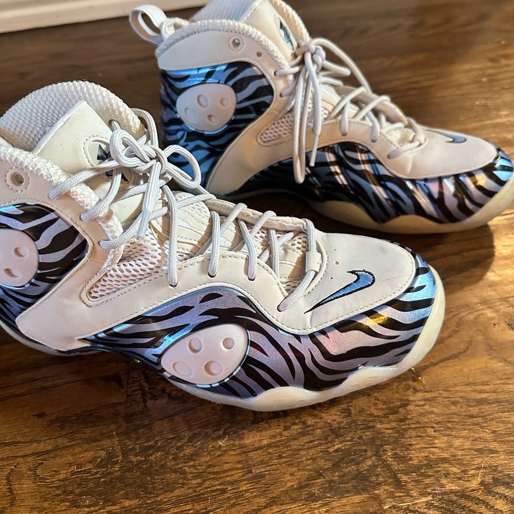 Nike Zoom Rookie Memphis Tigers! Great Condition Size Men’s 9.5